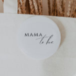 Whimsical Gender Neutral Mama To Be 缶バッジ<br><div class="desc">Introducing our whimsical gender-neutral mama-to-be button—perfect for any season, whether it's fall, winter, spring, or summer! This button has a boho-chic vibe with modern, elegant calligraphy and a minimalist black-and-white design. It's pretty and unique, with a touch of vintage shabby chic, making it perfect for both boys and girls. Plus,...</div>