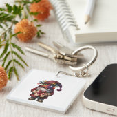 Whimsical Gift Giving Christmas Gnome キーホルダー (正面右)