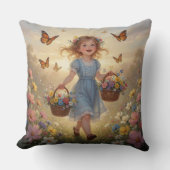 Whimsical Girl  クッション (正面)