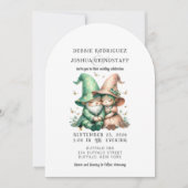 Whimsical Gnomes Fun Wedding Invitation  招待状 (正面)