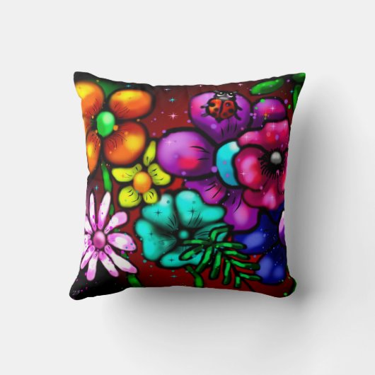 Whimsical Graffiti-Style Floral Flowers Ladybug クッション (裏面)