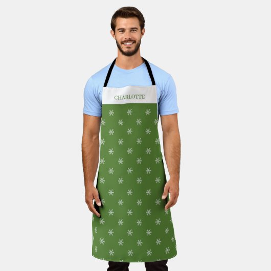Whimsical Hand Drawn Doodle Snowflake Green エプロン (着用した状態)