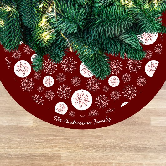 Whimsical Hand Drawn Snowflake Pattern  フリース ツリースカート