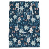 Whimsical Holiday Wrapping Paper Flat Sheet ミディアムペーパーバッグ (裏面)