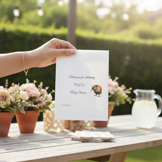 Whimsical Kiwi Bird Baby Shower | Sweet Pipi フェイバーバッグ