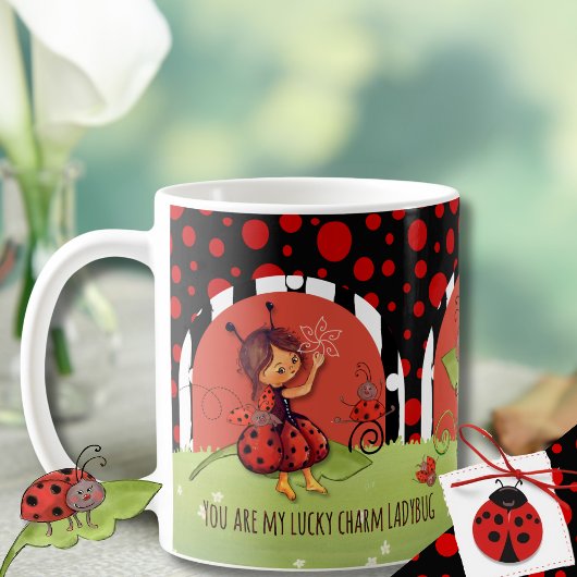 Whimsical Ladybug Garden "Lucky Charm" Wrap-Around コーヒーマグカップ