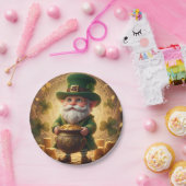 Whimsical Leprechaun Gold Pot Paper Plate ペーパープレート (パーティー)
