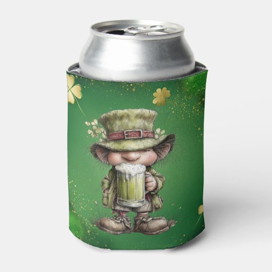 Whimsical Leprechaun Illustration 缶クーラー (缶正面)