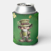 Whimsical Leprechaun Illustration 缶クーラー (缶裏面)