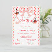 Whimsical Little Love Bug Ladybug Girl Baby Shower 招待状 (スタンド正面)
