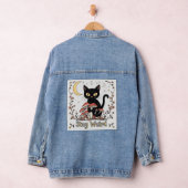 Whimsical noir cat framed by red mushrooms and pal デニムジャケット (ハンガー)