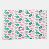 Whimsical Pink and Green Christmas Holly Leaves キッチンタオル (横)