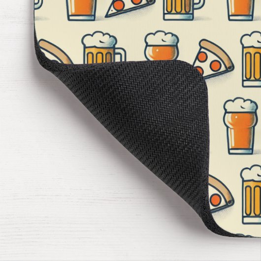 Whimsical Pizza and Beer Pattern マウスパッド (コーナー)