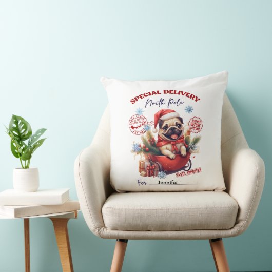 Whimsical Pug Christmas Throw Pillow クッション (椅子)