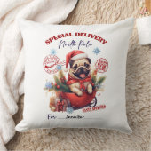 Whimsical Pug Christmas Throw Pillow クッション (ブランケット)