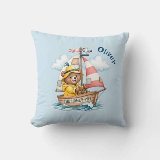 Whimsical Sailor Bear on Sailboat クッション (正面)