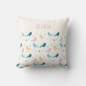 Whimsical Scandi Bird Pattern Personalized Nursery クッション (正面)