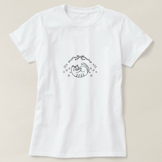 Whimsical Sleepy Cat Tシャツ (デザイン正面)