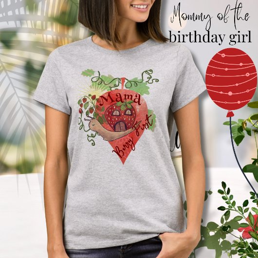 Whimsical Snail & Strawberry Mama  Tシャツ