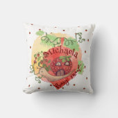 Whimsical Snail & Strawberry Nursery Decor Pillow クッション (正面)