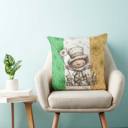 Whimsical St. Patrick’s Day Characters クッション (椅子)