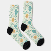 Whimsical Vintage Floral Cream Patterned  ソックス (右)