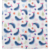 Whimsical Whales and Coral Seamless Pattern シャワーカーテン (正面)