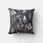 Whimsical Woodland Creatures Pattern クッション (正面)