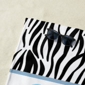 Whimsical Zebra Print Scandinavian Influenced ビーチタオル (インサイチュ)