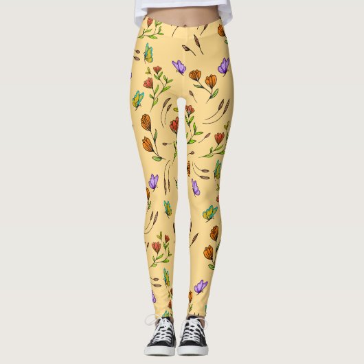 Whimsy Bloom Floral Butterfly Pattern Leggings レギンス (正面)