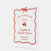 Whimsy Red She's the Cherry on Top Bridal Shower アクリルサイン (傾斜)