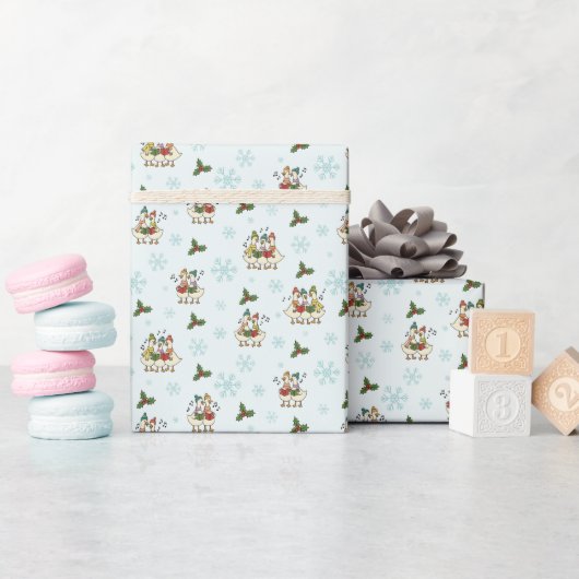 Whimsy Singing Christmas Geese Wrapping Paper Roll ラッピングペーパー (ベビーシャワー)