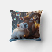 Whiskers and Hooves クッション (裏面)