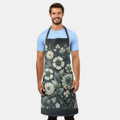 Whispered Clover Knotwork Garden エプロン (着用した状態)
