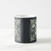 Whispered Clover Knotwork Garden コーヒーマグカップ (中央)