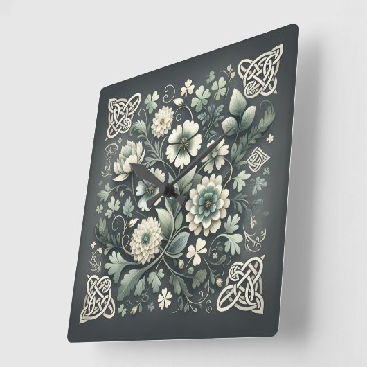 Whispered Clover Knotwork Garden スクエア壁時計 (傾斜)