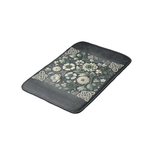 Whispered Clover Knotwork Garden バスマット (アングル)