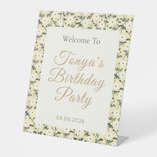 Whispering Meadow - Butter Yellow Floral Border 台座サイン (正面)