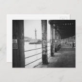 Whitby桟橋、Whitby、北Yorks.の下の漁師 ポストカード (正面/裏面)