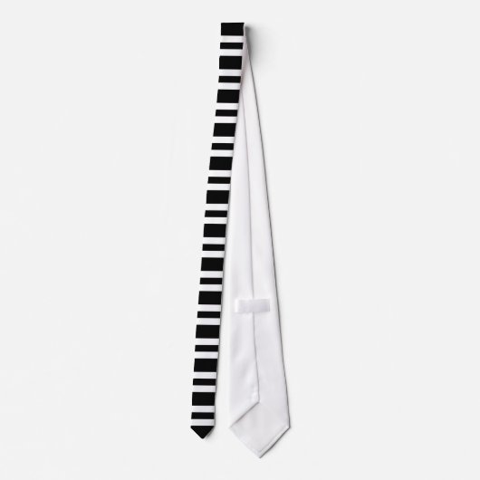White and Black Stripe ネクタイ (裏面)