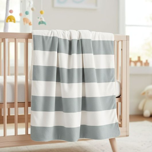 White and Light Blue Striped Sherpa Throw Blanket  シェルパブランケット