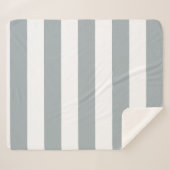 White and Light Blue Striped Sherpa Throw Blanket  シェルパブランケット (正面(横))