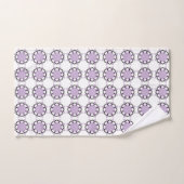 White and purple geometric mandala pattern Towel バスタオルセット (ハンドタオル)