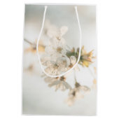 White Blossomの自然写真 ミディアムペーパーバッグ (裏面)