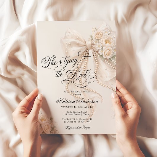 White Bow She's Tying the Knot Bridal Shower 招待状