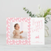 White Bunnies On Pink With Custom Photo Easter カード (スタンド正面)