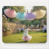 White Bunny Wearing a Pink Tutu マウスパッド (正面)