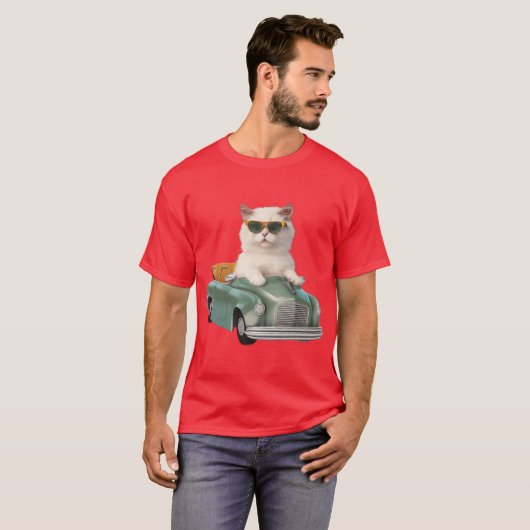 White Cat with Shades Driving a Tシャツ (正面フル)