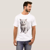 White Cat with Subtle Gray Tabby Markings Tシャツ (正面フル)