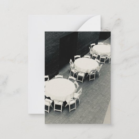 White Chairs and Tables Photo ノートカード (正面)